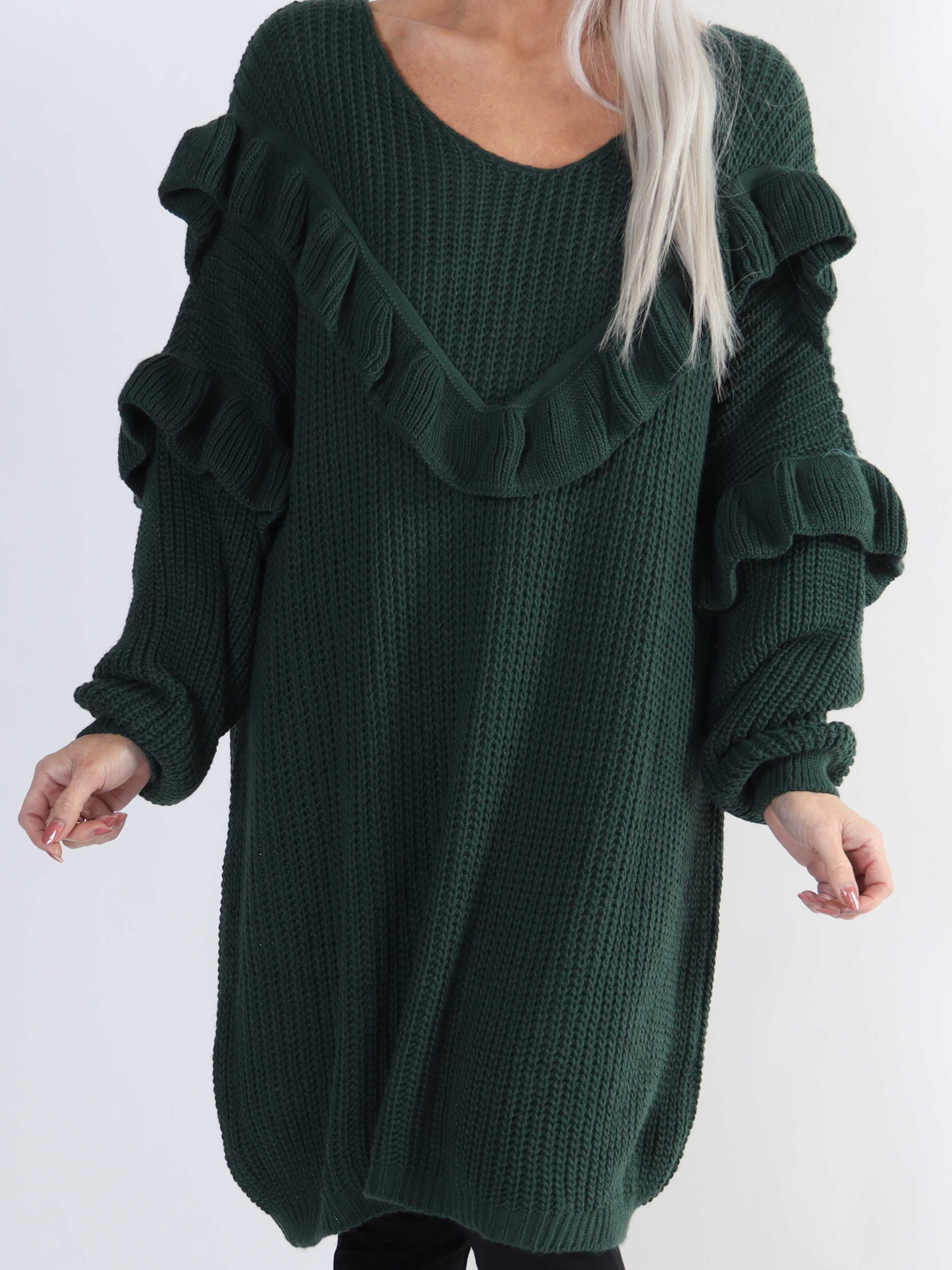 Ellis Dress - Snygg plus size stickad klänning med fina volangdetaljer